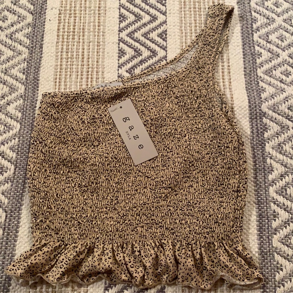NWT One Shoulder Smocked Crop Top Size Medium